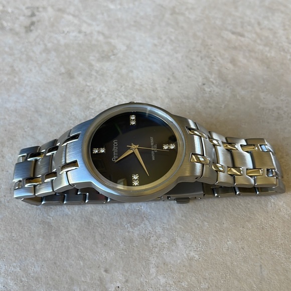 Armitron men battery water resistant 165ft stainless steel w/stone - Picture 3 of 7